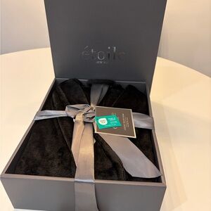 Étoile New York Black Bathrobe